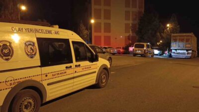 Adana’da, Çanaklı Mahallesi’nde iki grup arasında çıkan kavgada bir kişi