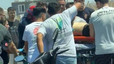 Adana’da bir kişinin sulama kanalına düşmesi sonucu ekipler tarafından kurtarılarak