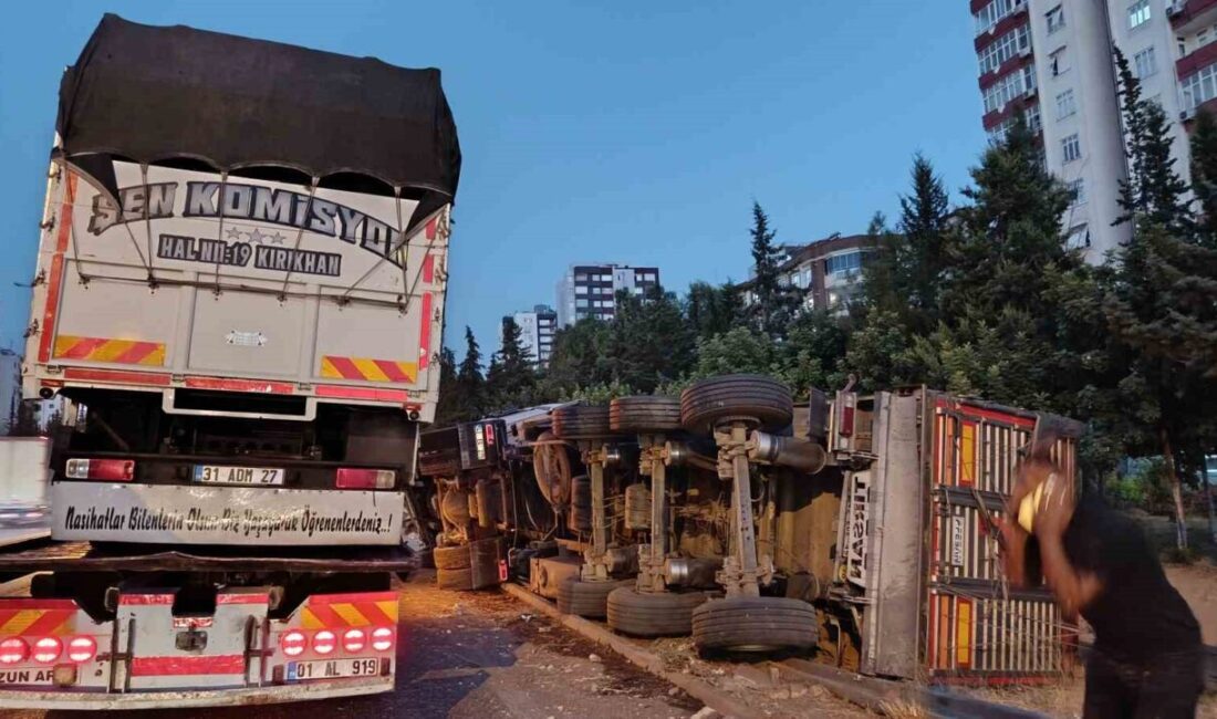 Adana’da Yurt Mahallesi’nde meydana gelen zincirleme trafik kazasında 4 araç
