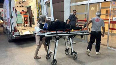 Adıyaman ilinde meydana gelen trafik kazasında, iki otomobil çarpıştı ve