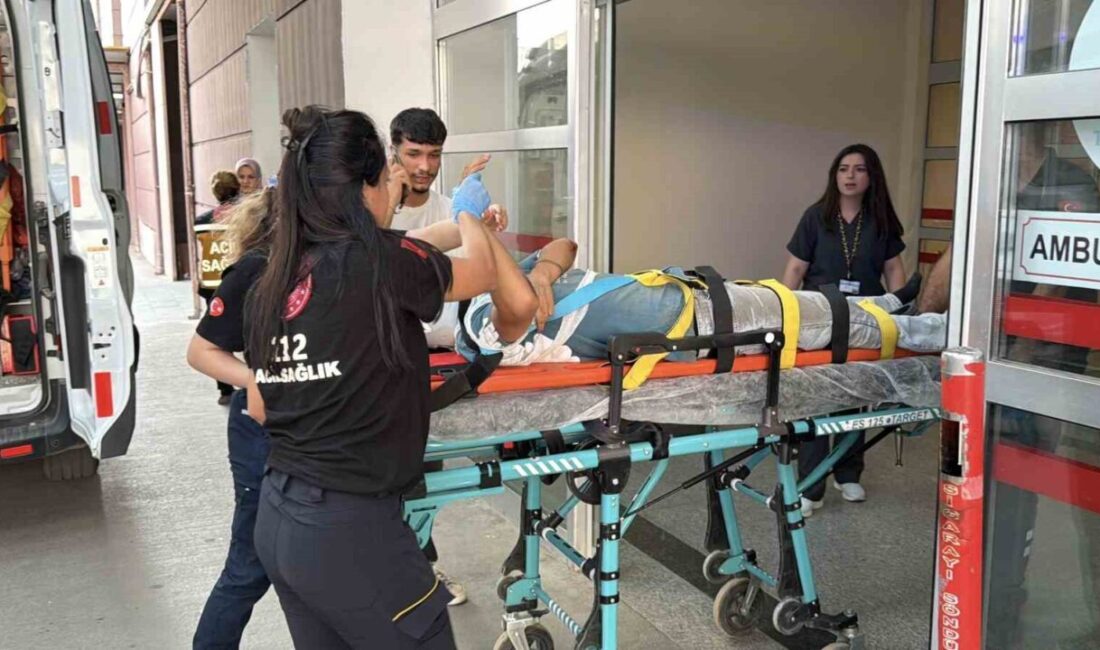 Adıyaman’da, motosiklet sürücüsünün kontrolünü kaybetmesi sonucu meydana gelen kazada 2