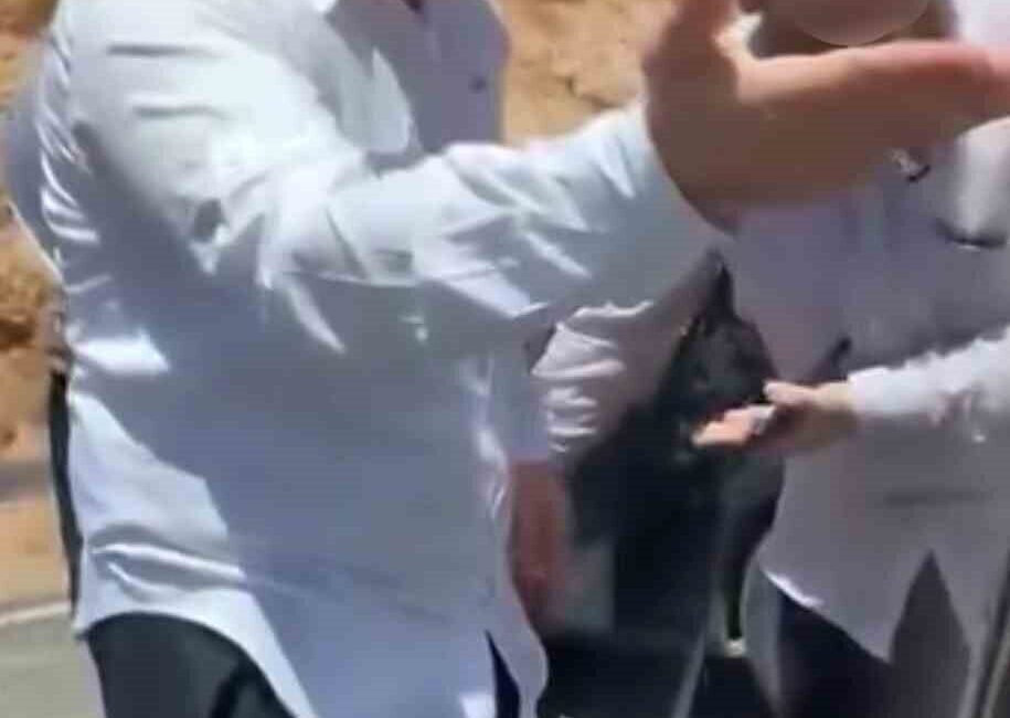 Adıyaman’da bir sürücü, yol verme konusundaki anlaşmazlık sonucu diğer bir