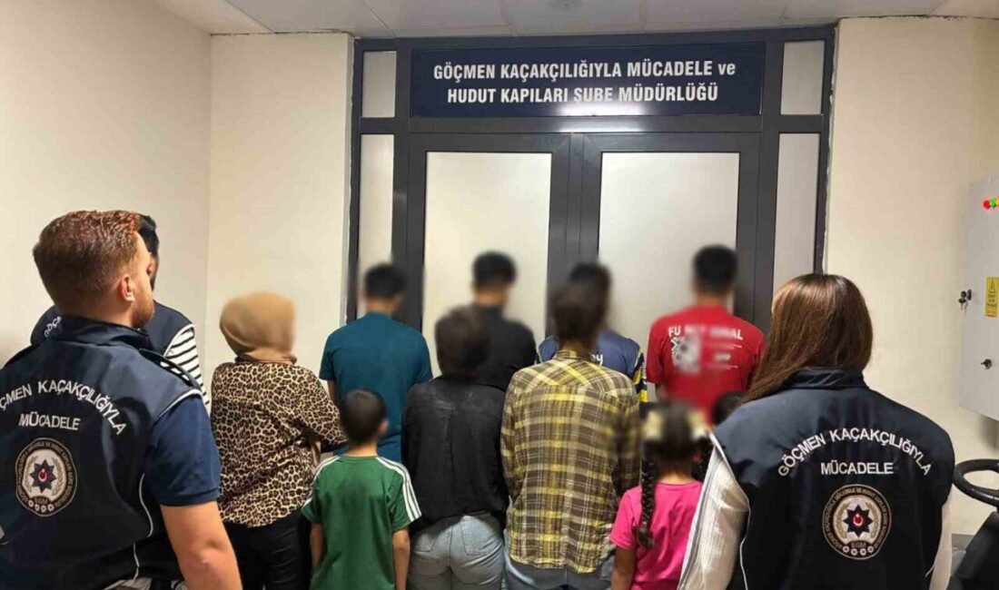 Afyonkarahisar’da polis tarafından gerçekleştirilen bir operasyonda tespit edilen kaçak göçmen