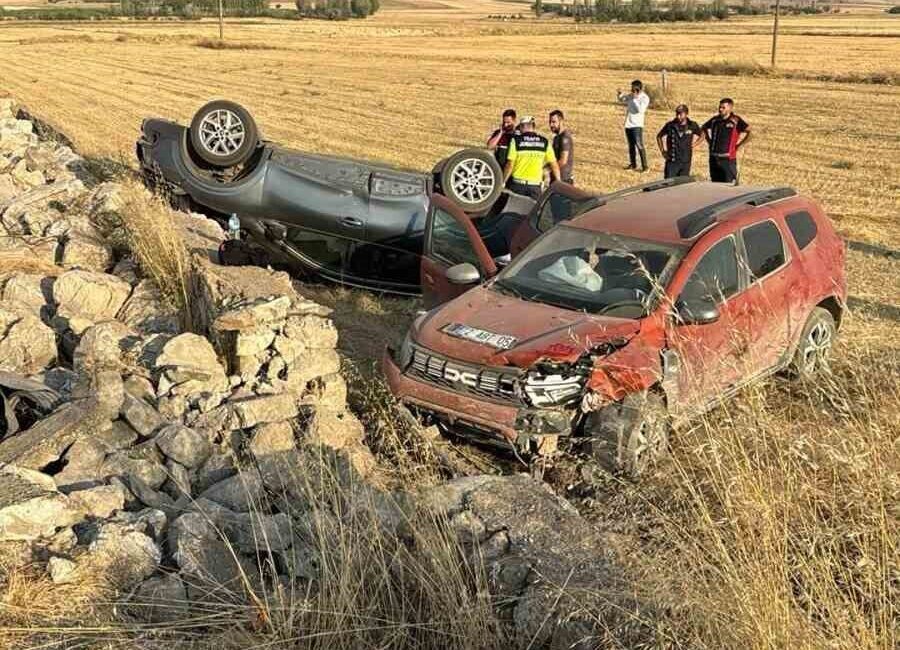 Afyonkarahisar’ın Çay ilçesine bağlı Akkonak köyü yakınlarında meydana gelen trafik