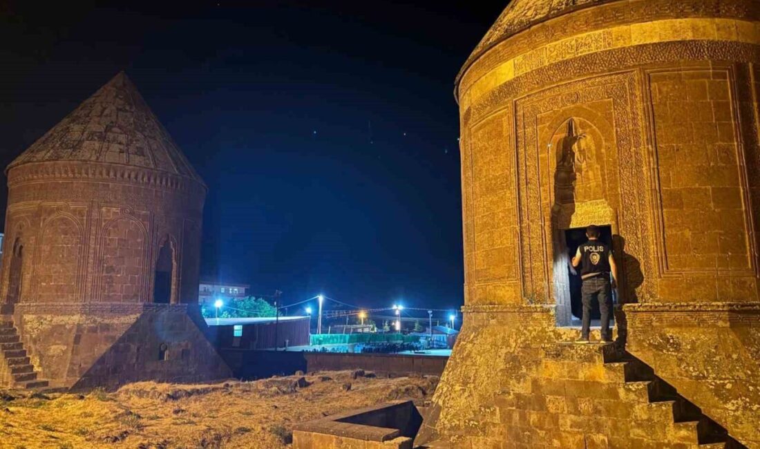 Ahlat ilçesindeki Emniyet Müdürlüğü ekipleri, tarihi ve kültürel alanlarda denetimler