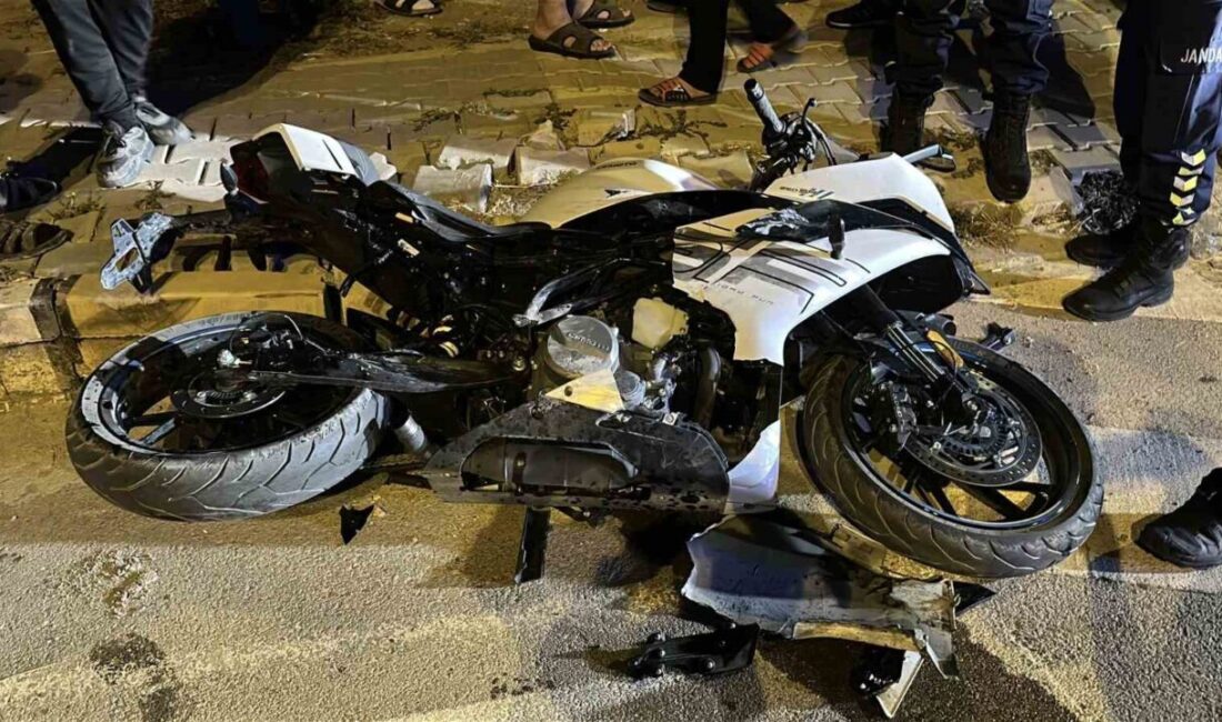 Aksaray’da meydana gelen trafik kazasında otomobil ile motosiklet çarpıştı, 2