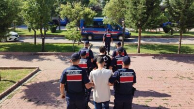 Aksaray’da yapılan operasyonda yasa dışı bahis oynatılmasına aracılık ettikleri belirlenen