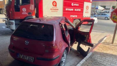 Antalya’nın Aksu ilçesinde meydana gelen trafik kazasında can kaybı yaşanmamış