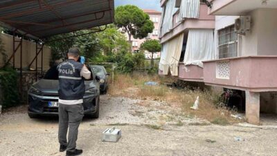 Alanya ilçesindeki bir beş katlı binanın dördüncü katındaki balkondan düşen