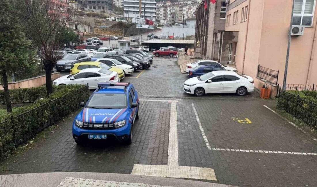 Alaplı ilçesinde, kesinleşmiş hapis cezası bulunan 2 firari hükümlü, ilçe