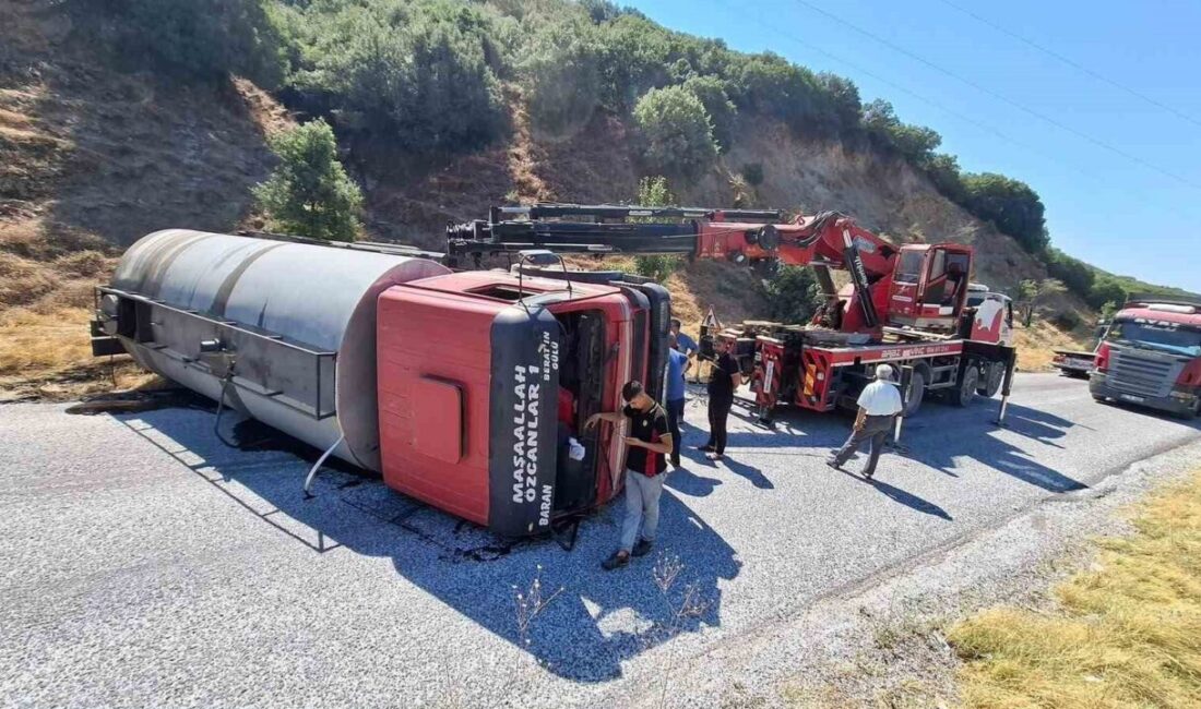Manisa’nın Alaşehir ilçesi ile Eşme arasındaki karayolunun Özpınar Mahallesi mevkiinde