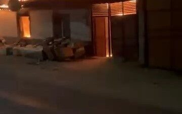 Bursa’nın Karacabey ilçesine bağlı Bakırköy Mahallesi’nde bir evde yangın çıktı.