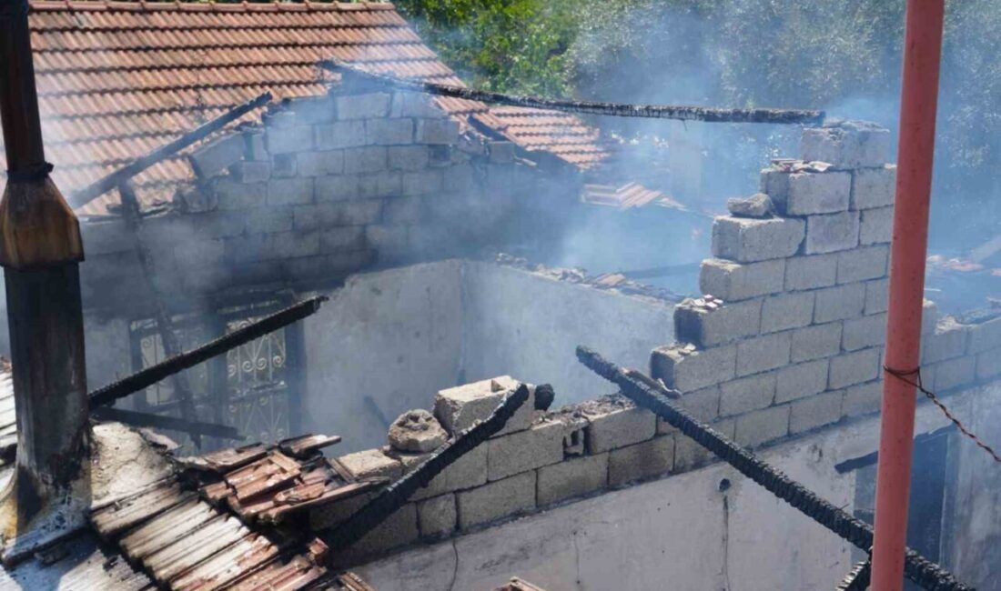 Antalya’nın Kepez ilçesinde Hüsnü Karakaş Mahallesi 3579 Sokak’ta bulunan bir