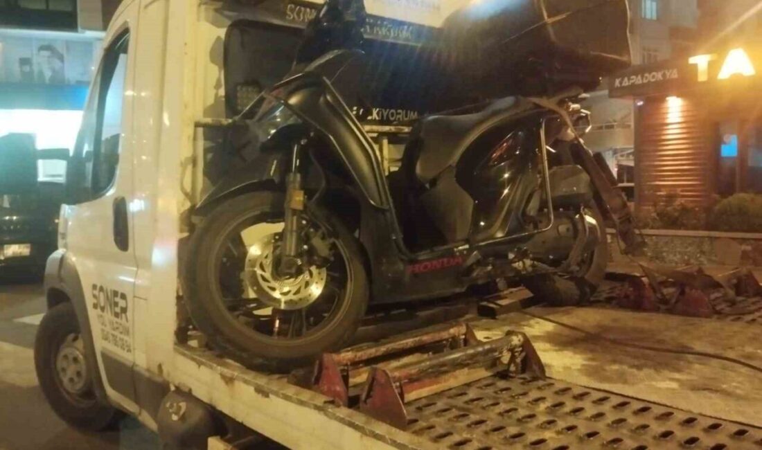 Nevşehir’de bir trafik kazasında, otomobil ile motosikletin çarpışması sonucunda 27