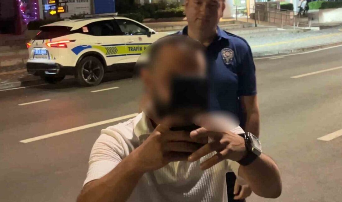 Bursa’da alkollü sürücü, alkol denetimine takıldıktan sonra basın mensubunu görünce