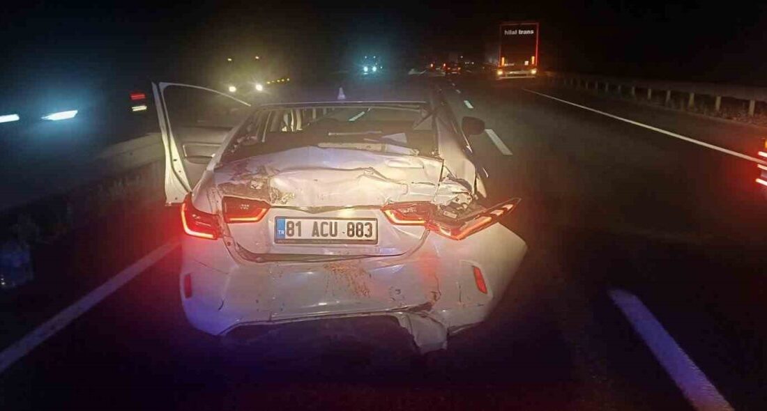 Bilecik’te Dübekli mevkiinde meydana gelen trafik kazasında, seyir halindeki bir
