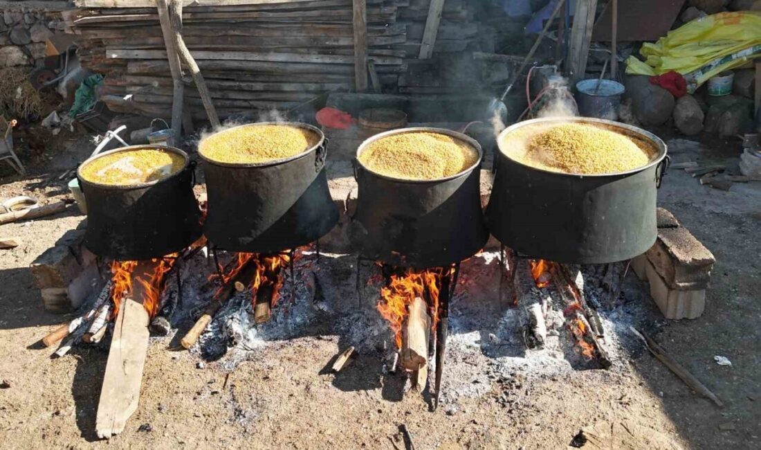 Yozgat’ın Büyükmahal köyünde bulgur yapımı için harekete geçildi. Sabahın erken