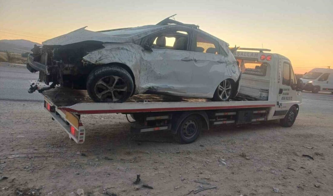 Ankara’nın Elmadağ ilçesinde meydana gelen trafik kazasında, bir otomobil kontrolünü