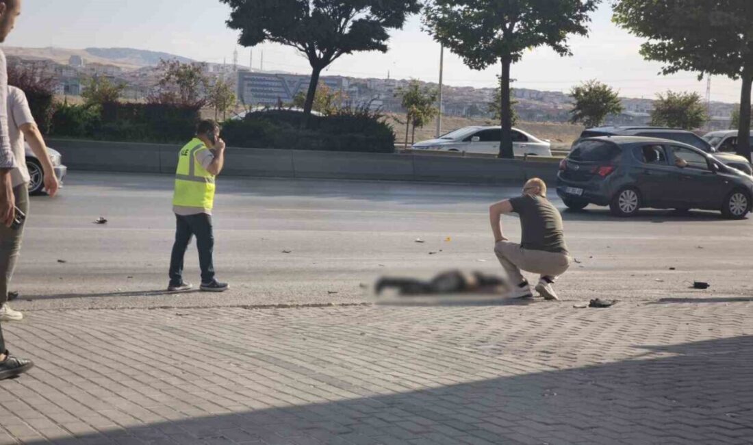 Ankara’nın Etimesgut ilçesinde meydana gelen bir trafik kazasında, seyir halindeki