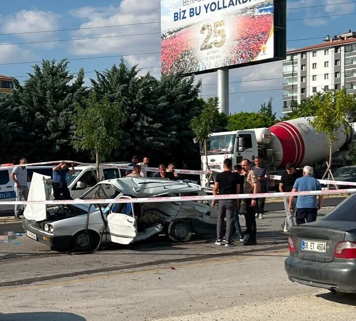 Altındağ ilçesindeki trafik kazasında, bir aracın başka bir araca çarpması