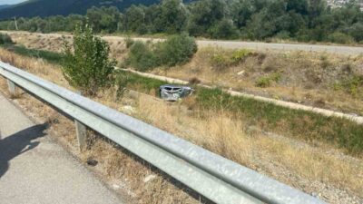 Tokat-Niksar karayolunda meydana gelen bir kazada, sürücü ve yanında bulunan
