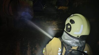 Hatay’ın Antakya ilçesinde bir küspe yağ fabrikasında çıkan yangın, ekiplerin