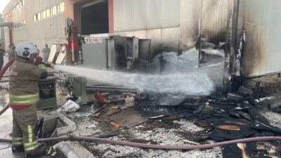 Hatay’ın Antakya ilçesine bağlı Açıkdere Mahallesi’nde bulunan bir mobilyacılar sanayi