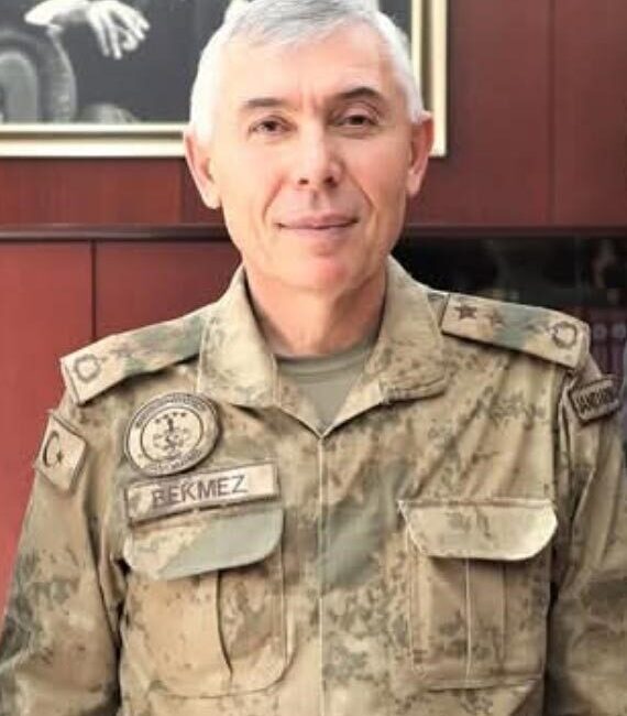 Antalya’da İl Jandarma Komutanı Tümgeneral Ahmet Kavukcu’nun yerine Tümgeneral Hüseyin