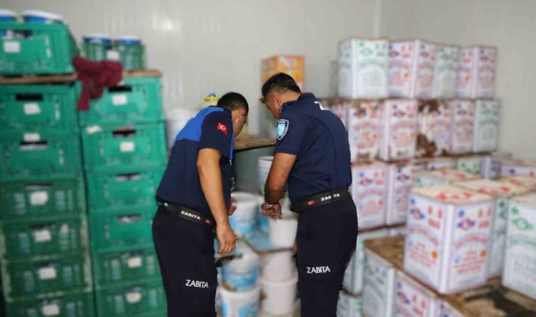 Aksu Belediyesi Zabıta Müdürlüğü ekipleri, ilçede bir işletmeye ait 3