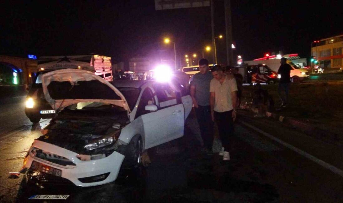 Manavgat ilçesindeki trafik kazasında iki otomobil çarpıştı ve 2 kişi