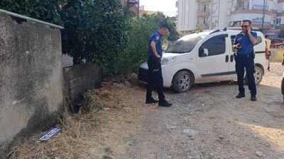 Manavgat ilçesine şüpheli araç kaydıyla giren ve plakaları çıkarılmış terk