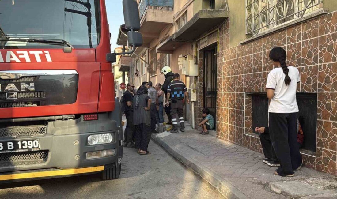 Eskişehir’de bir apartmanın zemin katında çıkan mutfak yangını, hızlıca müdahale