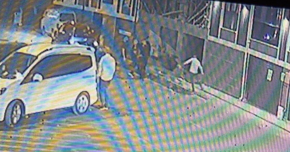 Bursa’nın İnegöl ilçesinde bir grup arasında araç alım-satım ücreti yüzünden