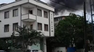 Arnavutköy ilçesinde bir apartmanın çatısında tadilat çalışması sırasında tüpün patlaması