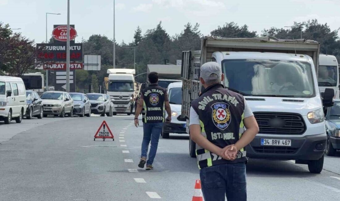 İstanbul Emniyet Müdürlüğü Trafik Denetleme Şube Müdürlüğü ekipleri, Arnavutköy’de ağır