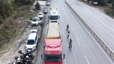 İstanbul Arnavutköy ilçesinde, hafriyat kamyonları ve beton mikserlerine yönelik denetim