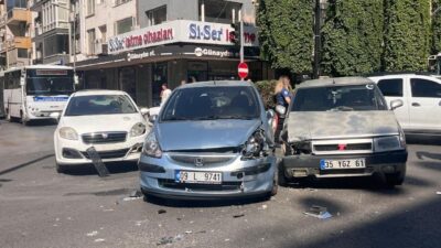 Aydın’ın Efeler ilçesinde meydana gelen zincirleme trafik kazasında 3 araç