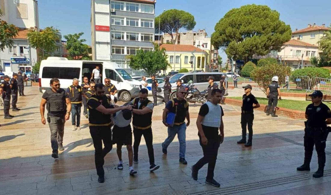Aydın’ın Efeler ilçesinde 27 yaşındaki bir esnafın, iş yerinde silahlı