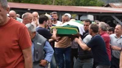 Sakarya’da bir fındık bahçesinde çalışırken aniden kalp krizi geçiren 58
