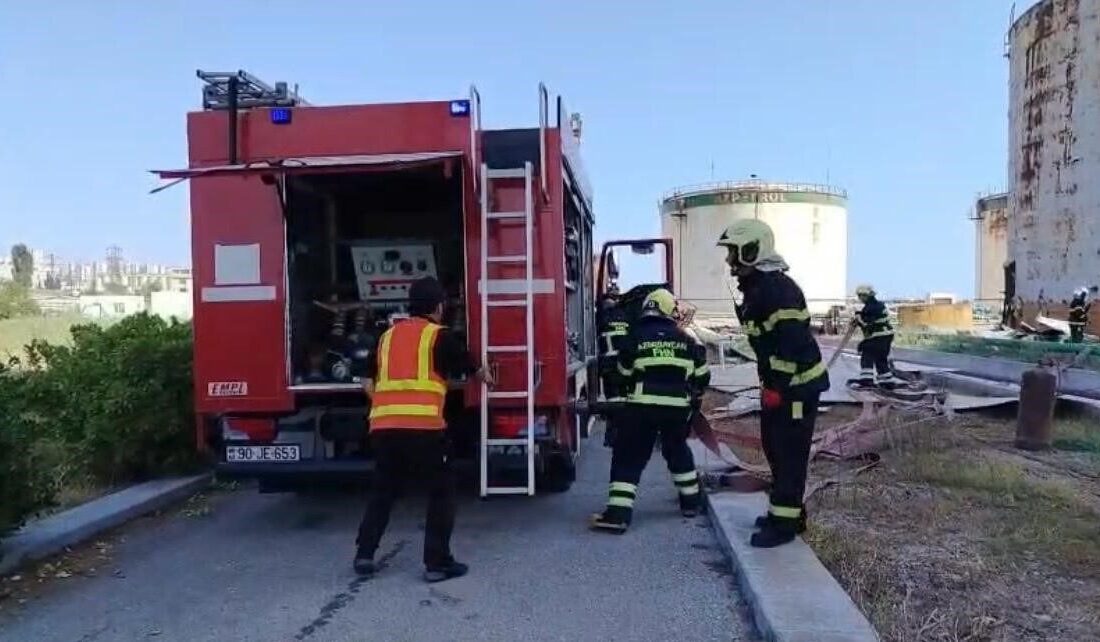 Bakü, Azerbaycan’ın başkenti, Hatayi ilçesindeki bir petrol tankında meydana gelen