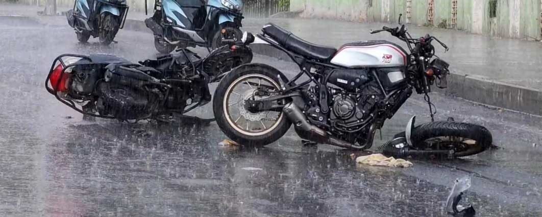 İstanbul’da Esenkent-Bahçeşehir yolunda meydana gelen bir motosiklet kazasında bir kişi