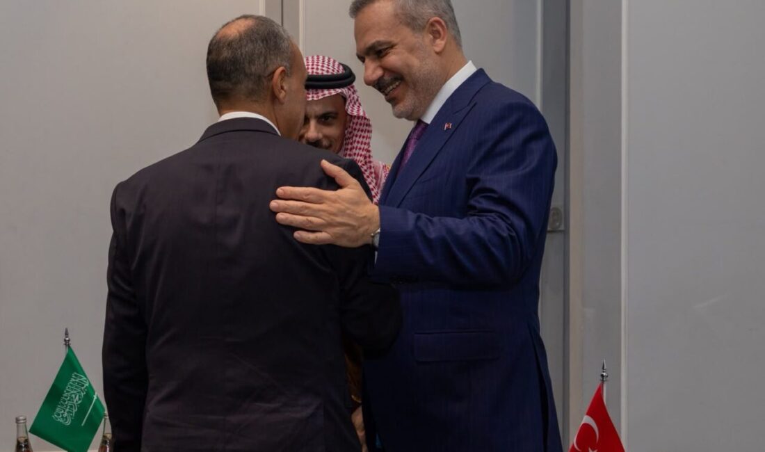 Dışişleri Bakanı Hakan Fidan, Amman’da gerçekleşen temasları çerçevesinde Türkiye-Mısır-Pakistan-Suudi Arabistan