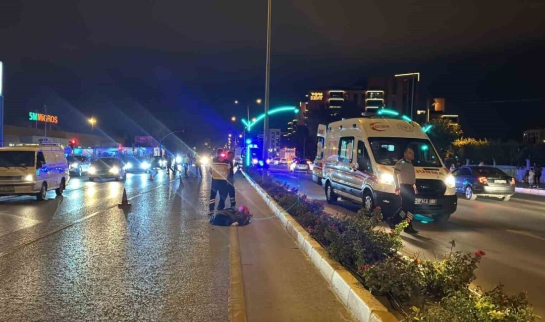 Balıkesir’in Karesi ilçesinde meydana gelen trafik kazasında, bir otomobilin çarpması