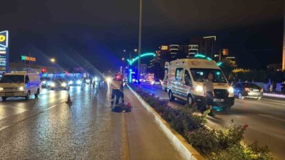 Balıkesir’in Karesi ilçesinde meydana gelen trafik kazasında, bir otomobilin çarpması