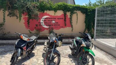 Balıkesir’de gerçekleşen motosiklet hırsızlıklarının ardından, jandarma ekipleri 3 motosiklet hırsızlığı