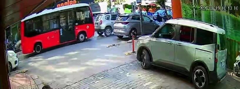 Bandırma ilçesinde, Ordu Caddesi ile İstiklal Caddesi’nin kesiştiği noktada meydana