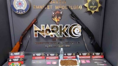 Bartın’da gerçekleştirilen uyuşturucu operasyonunda 5 kişi polis tarafından gözaltına alındı.
