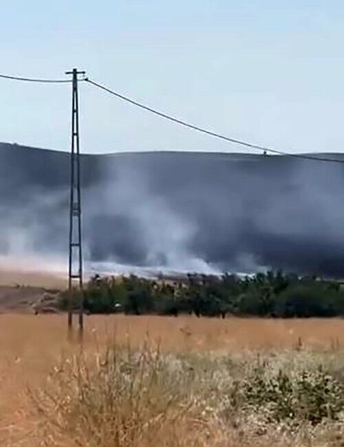 Elazığ’ın Baskil ilçesinde meydana gelen anız yangını korku ve endişeye