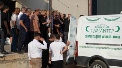Girne kıyılarında batan gemide yaşamını yitiren Nihat Balyemez’in cenazesi, tüm