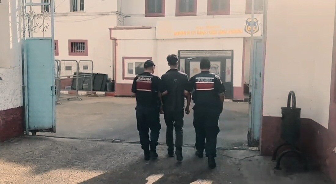 Batman’da, yediemin otoparkının tel örgülerini kesip 2 motosiklet çaldığı tespit